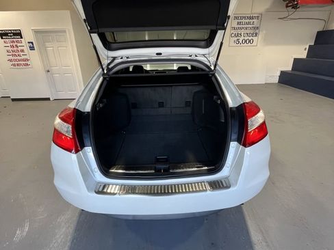 Used 2011 Honda Crosstour EX-L image 7