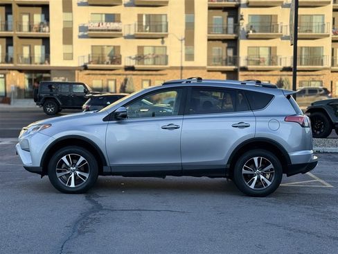Used 2016 Toyota RAV4 XLE image 4