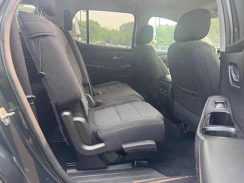 Used 2018 Chevrolet Traverse LT FWD image 13