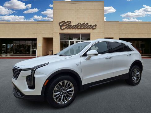 Used 2024 Cadillac XT4 Premium Luxury image 7