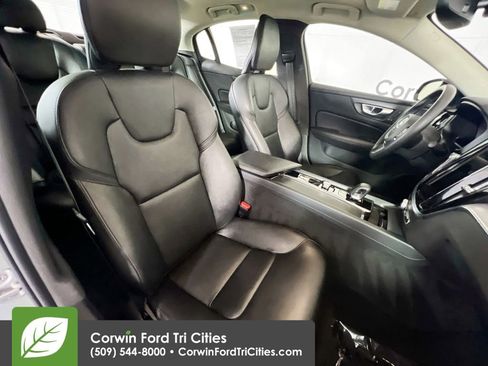 Used 2024 Volvo S60 B5 Core FWD image 18