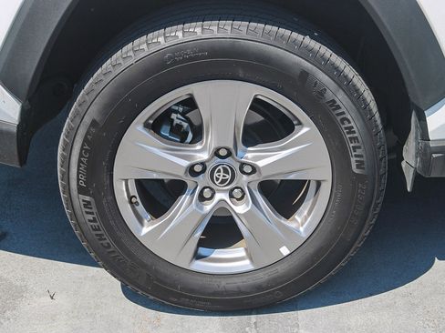 Used 2023 Toyota RAV4 XLE w/ Convenience Package image 16