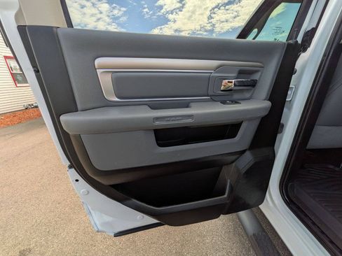 Used 2019 RAM 1500 Warlock AWD/4WD image 26