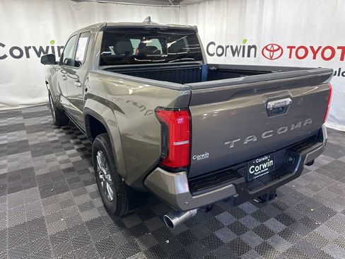 Used 2024 Toyota Tacoma Limited w/ Limited Package (LT) image 5