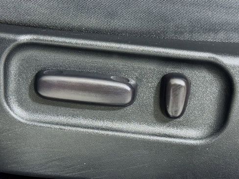 Used 2020 Toyota Tacoma TRD Off-Road w/ Advanced Technology Package image 17