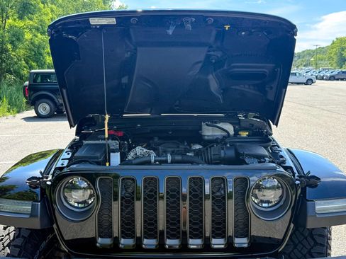 Used 2023 Jeep Wrangler Unlimited Rubicon 392 w/ Trailer Tow Package AWD/4WD image 17