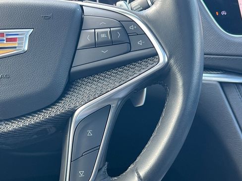 Used 2022 Cadillac XT5 Sportv w/ LPO, ONYX Package image 37