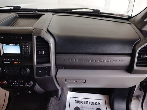 Used 2021 Ford F250 XL w/ Power Equipment Group RWD image 26