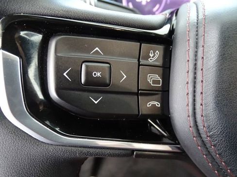 Used 2024 Jeep Wagoneer Launch Edition AWD/4WD image 7