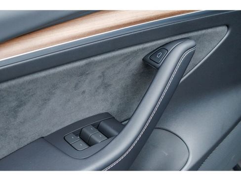 Used 2022 Tesla Model 3 Long Range image 19