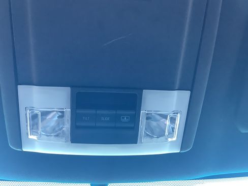 Used 2017 Ford Explorer Sport AWD/4WD image 19
