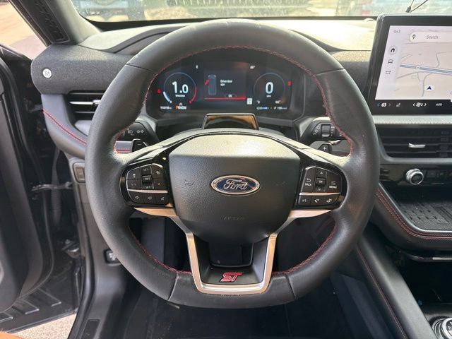 Used 2025 Ford Explorer ST AWD/4WD image 16