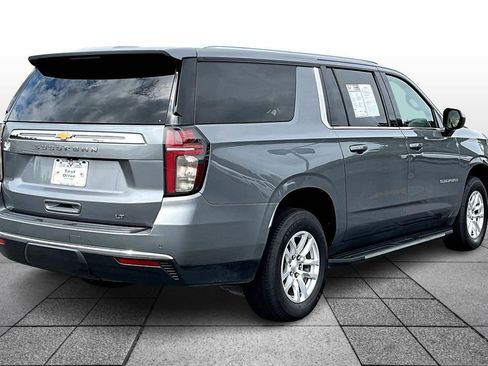 Used 2022 Chevrolet Suburban LT image 13