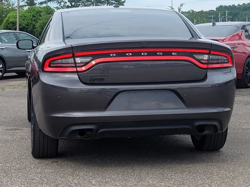 Used 2022 Dodge Charger SXT RWD image 11