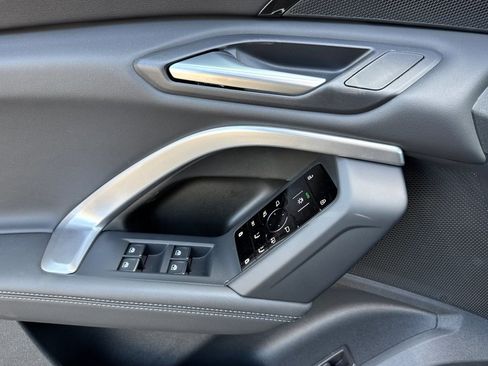 New 2025 Audi Q5 Premium image 8