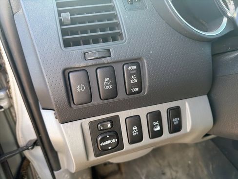 Used 2012 Toyota Tacoma 4x4 Double Cab image 14