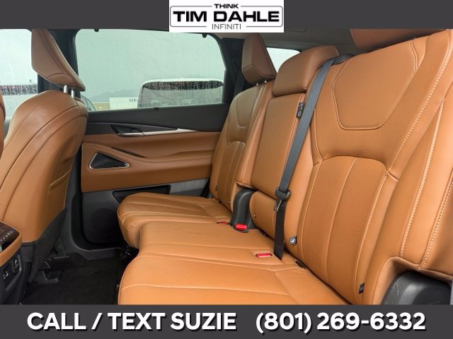 Used 2025 INFINITI QX60 Sensory w/ Vision Package AWD/4WD image 18