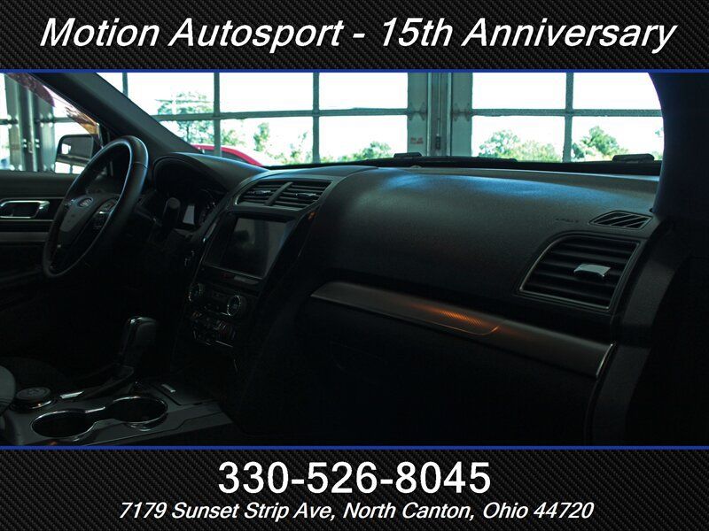 Used 2018 Ford Explorer XLT w/ Equipment Group 201A AWD/4WD image 26