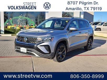 Certified 2022 Volkswagen Taos SE w/ Panoramic Sunroof Package