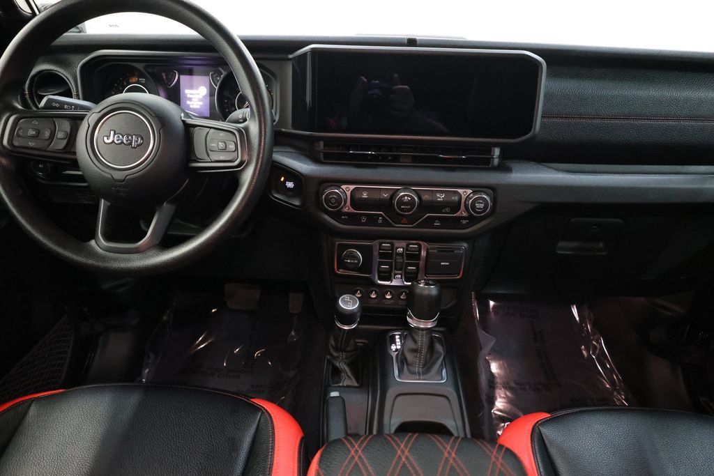 Used 2025 Jeep Wrangler Unlimited Sport AWD/4WD image 98