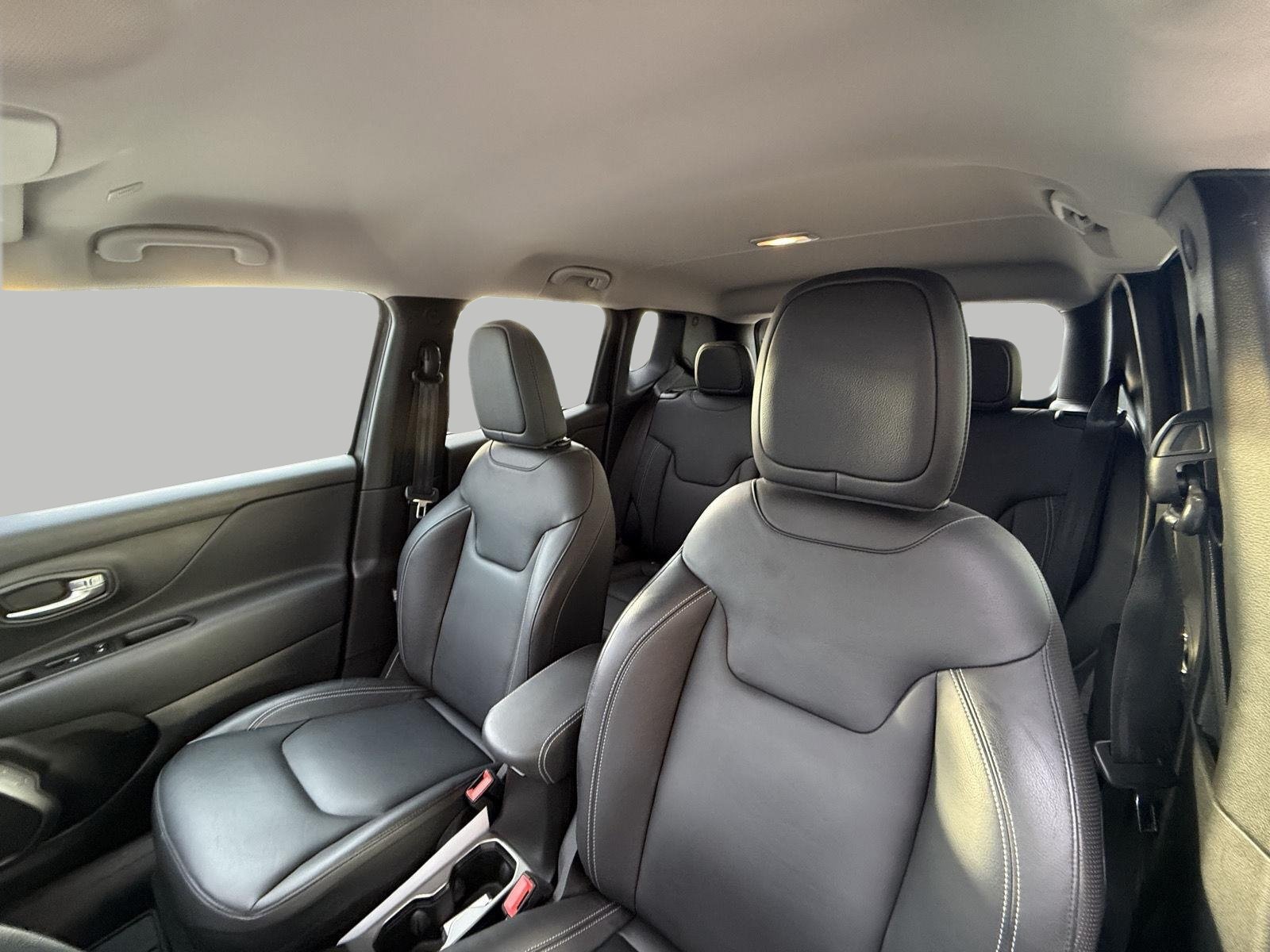 Used 2022 Jeep Renegade Limited AWD/4WD image 38