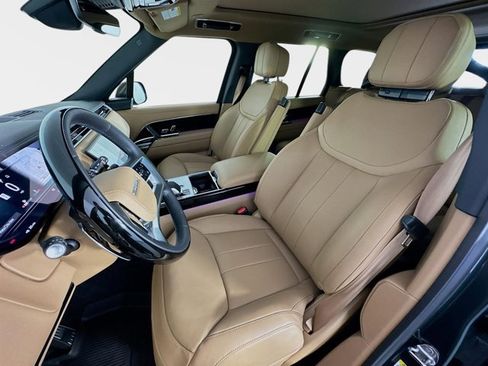 New 2026 Land Rover Range Rover SE image 11