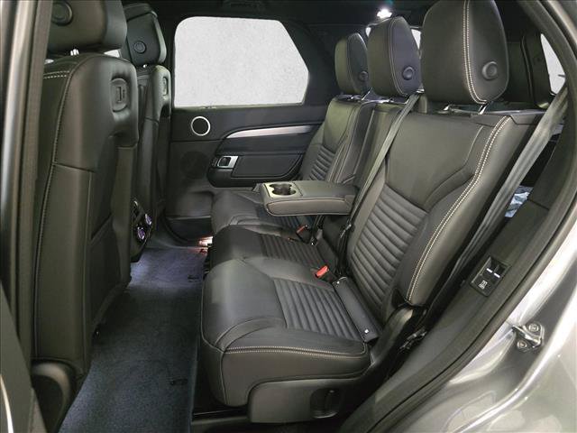 Used 2026 Land Rover Discovery Limited Edition AWD/4WD image 16