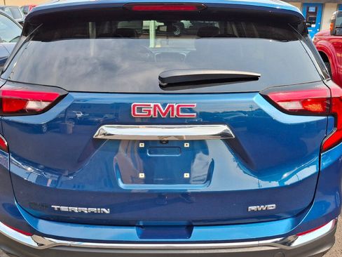 Used 2021 GMC Terrain SLT w/ Infotainment Package II AWD/4WD image 5