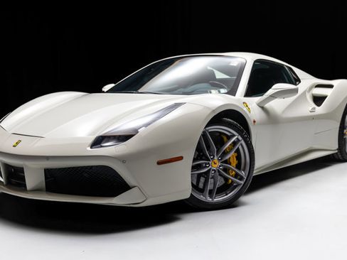 Used 2018 Ferrari 488 Spider image 29