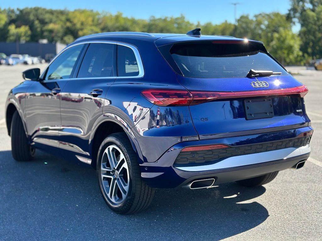 Used 2025 Audi Q5 Premium w/ Convenience Package AWD/4WD image 4