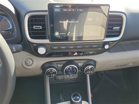 New 2026 Hyundai Venue SEL image 14