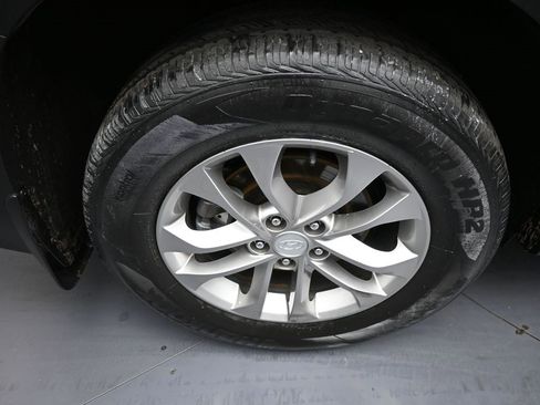 Certified 2020 Hyundai Santa Fe SEL image 12