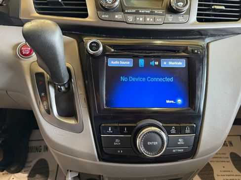 Used 2016 Honda Odyssey SE image 17