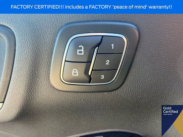 Used 2025 Ford Escape Platinum AWD/4WD image 25