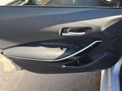 Used 2025 Toyota Corolla XLE image 9