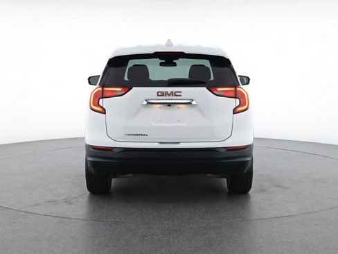 Used 2024 GMC Terrain SLE FWD image 7