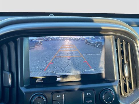 Used 2021 Chevrolet Colorado Z71 image 14