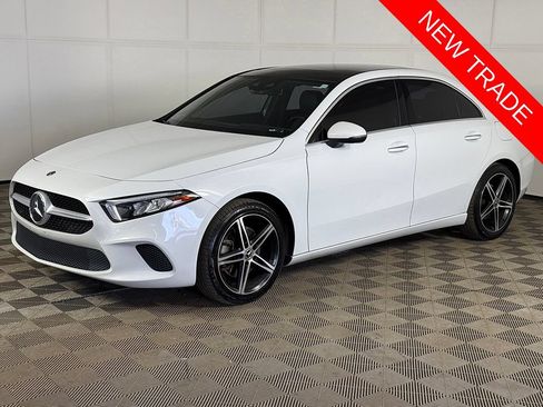 Used 2019 Mercedes-Benz A 220 4MATIC image 8