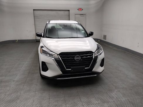 Used 2024 Nissan Kicks S FWD image 14