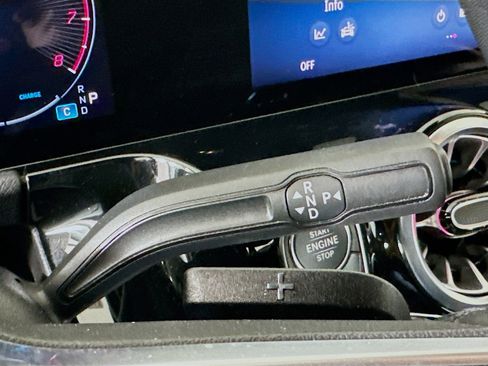 Used 2024 Mercedes-Benz GLA 250 GLA 250 image 24