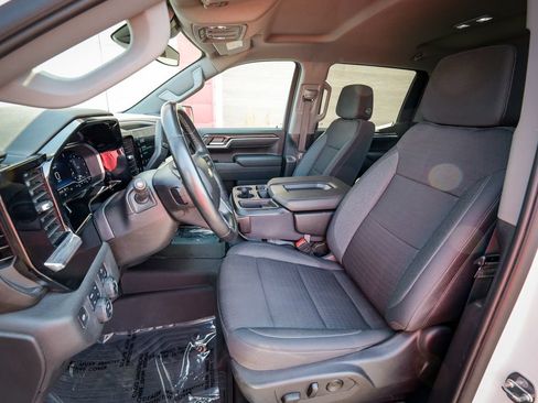 Used 2024 Chevrolet Silverado 1500 LT AWD/4WD image 13