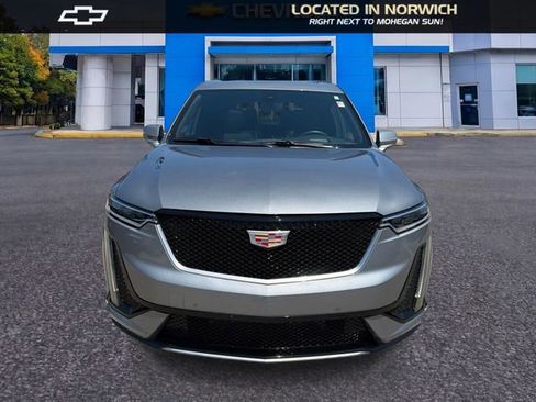 Certified 2025 Cadillac XT6 Sport w/ Technology Package AWD/4WD image 2