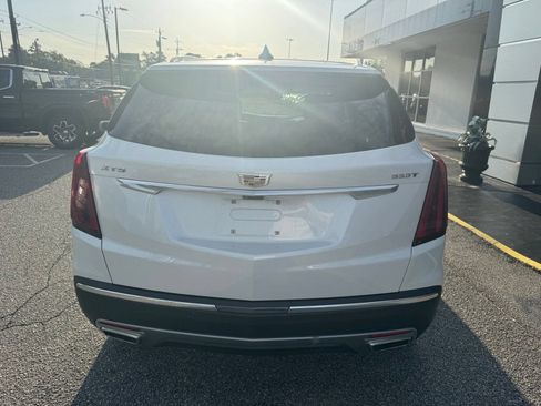 Certified 2024 Cadillac XT5 Premium Luxury w/ Technology Package FWD image 10