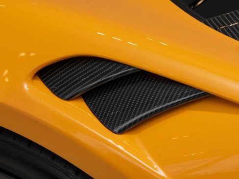 Used 2026 McLaren Artura Spider RWD image 14