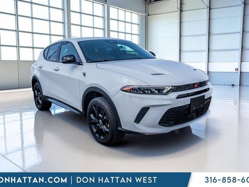 Used 2024 Dodge Hornet GT w/ GT Blacktop Package AWD/4WD image 30