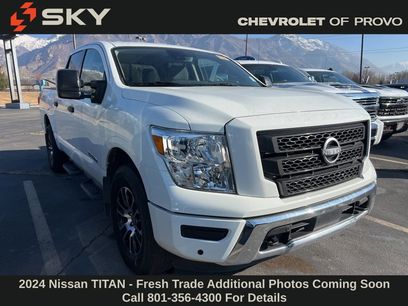 Used 2024 Nissan Titan SV w/ SV Convenience Package