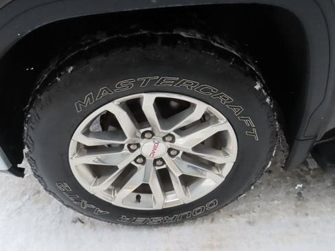 Used 2019 GMC Sierra 1500 SLT w/ SLT Premium Plus Package image 18