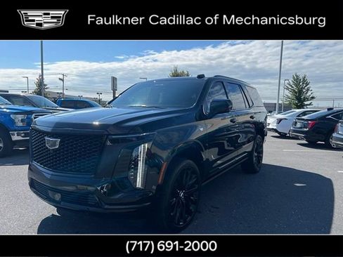 Used 2026 Cadillac Escalade Platinum Sport w/ LPO, ONYX Package AWD/4WD image 12
