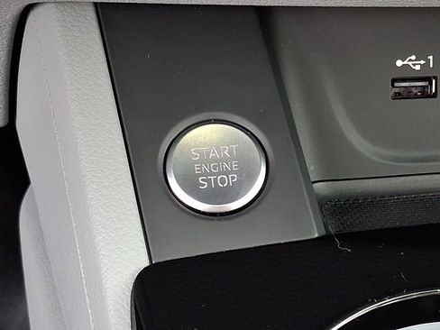 Certified 2023 Audi A4 2.0T Premium w/ Convenience Package image 24