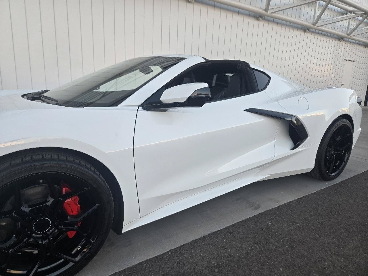 Used 2023 Chevrolet Corvette Stingray Coupe w/ 1LT RWD image 21